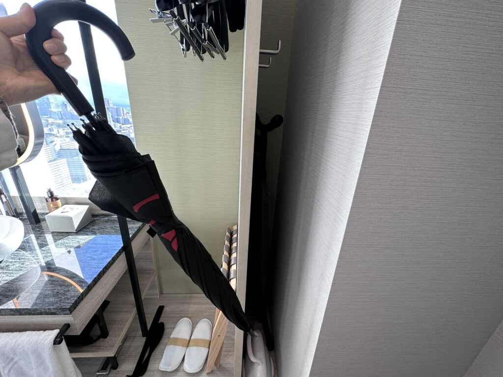 センタラグランドホテル大阪　宿泊記　客室　傘