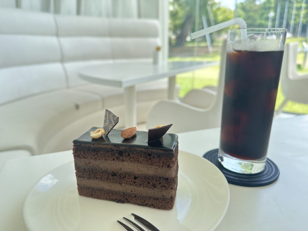 21世紀美術館 カフェレストラン ケーキ