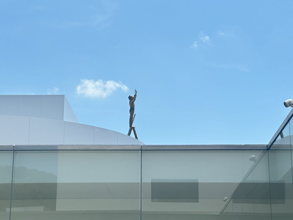 21世紀美術館 雲を測る男 ヤン・ファーブル