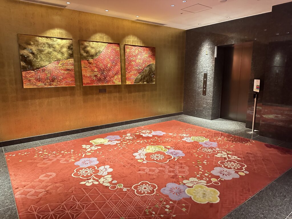 ザホテル山楽金沢 エレベーターホール
