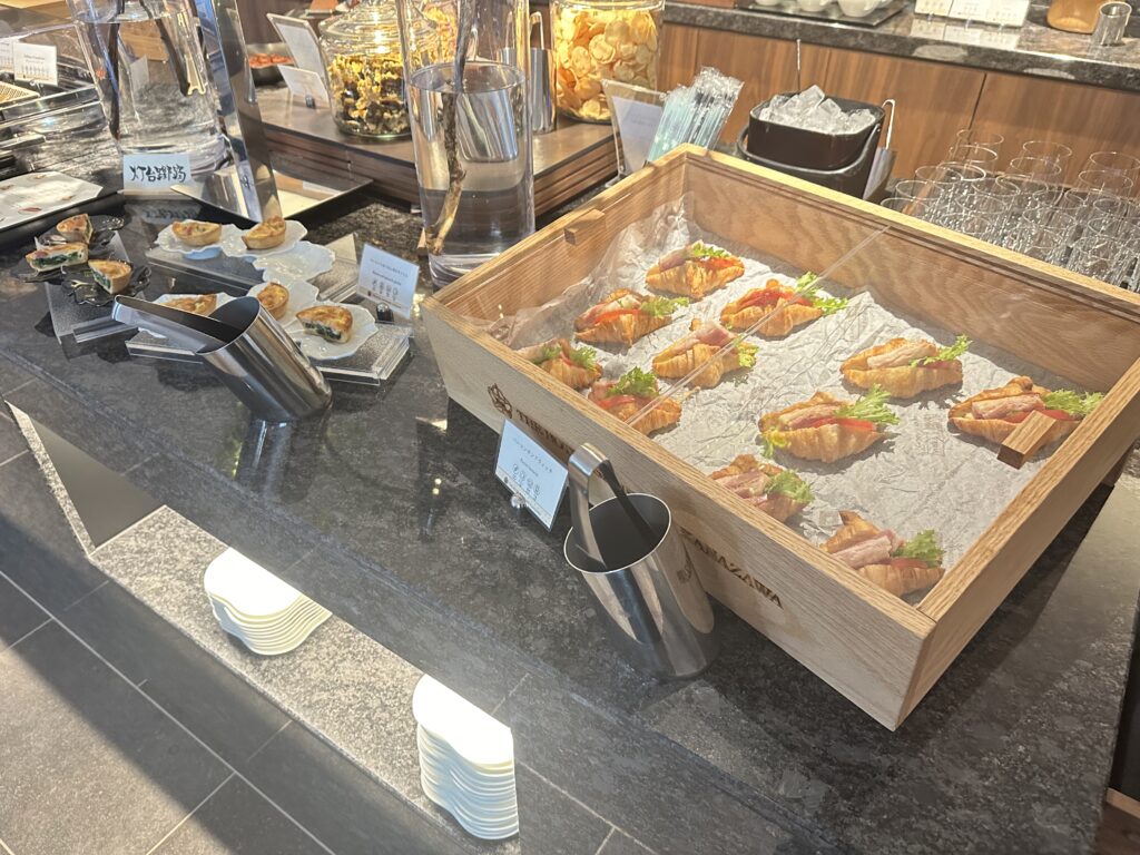 ザホテル山楽金沢 サンドウィッチ キッシュ