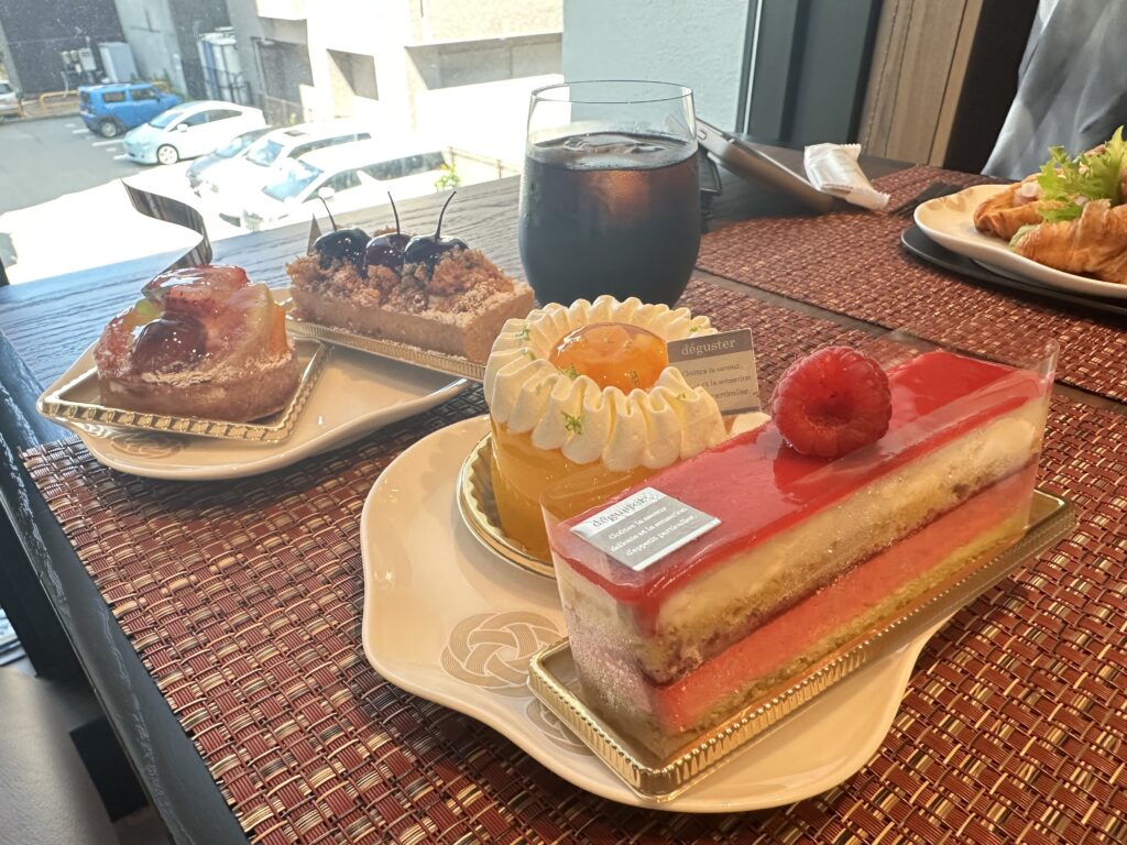 ザホテル山楽金沢 クラブラウンジ ケーキ ホテルメイドケーキ 食べ放題